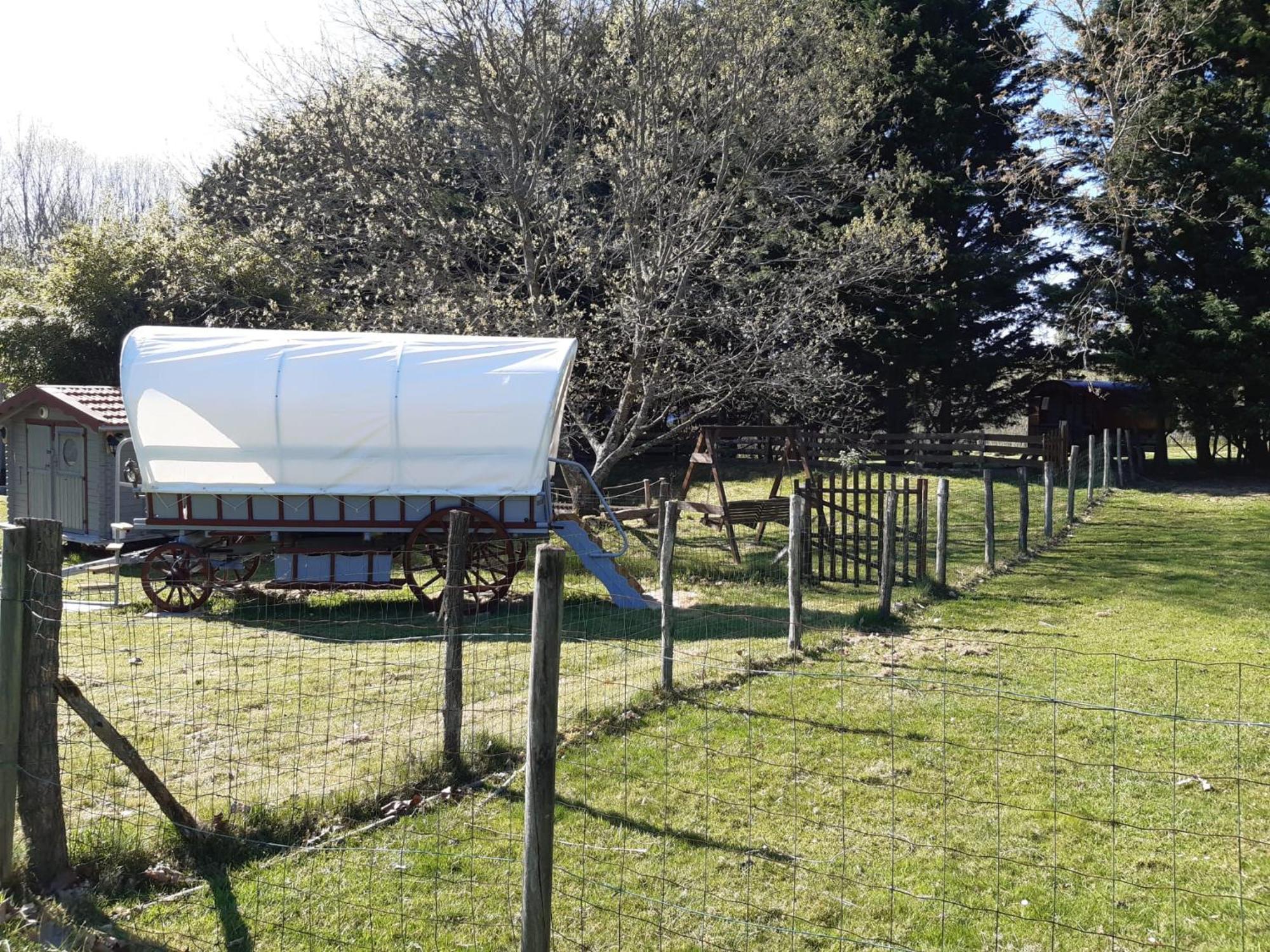 Tente Trappeur Ada, Au Jardin De La Vouivre Saint-Vincent-en-Bresse 外观 照片